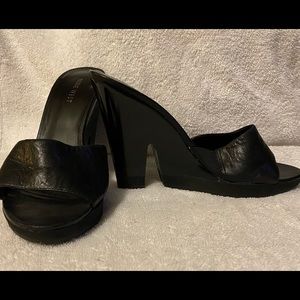 Nine West black wedge